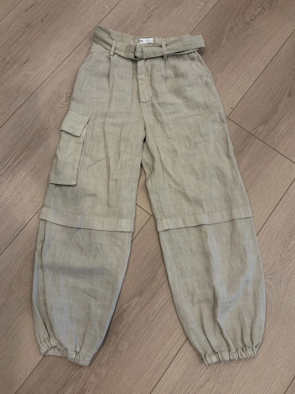 Zara Girls Belted Linen Cargo Pants in Light Beige
